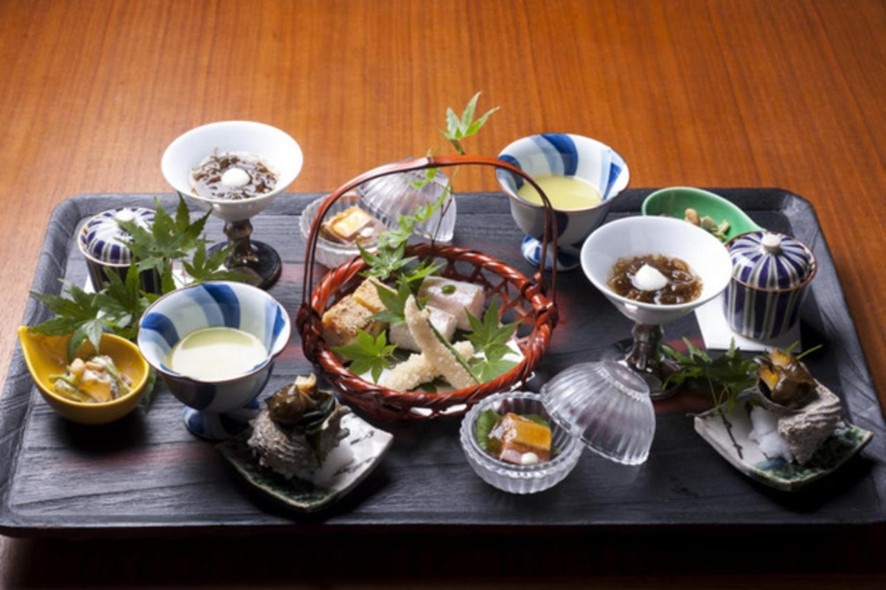 Отель Atami Sekaie Экстерьер фото